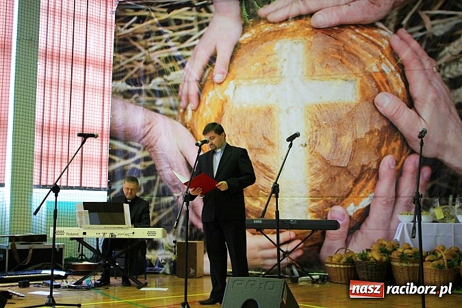 Zdjęcie w galerii na portalu naszraciborz.pl: Bądź dobry jak chleb, czyli IV Festiwal Pozytywnych Wartości w Bieńkowicach wiadomości z regionu