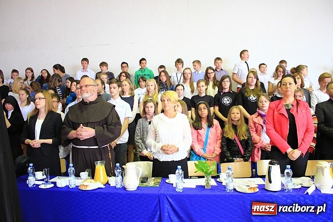 Zdjęcie w galerii na portalu naszraciborz.pl: Bądź dobry jak chleb, czyli IV Festiwal Pozytywnych Wartości w Bieńkowicach wiadomości z regionu