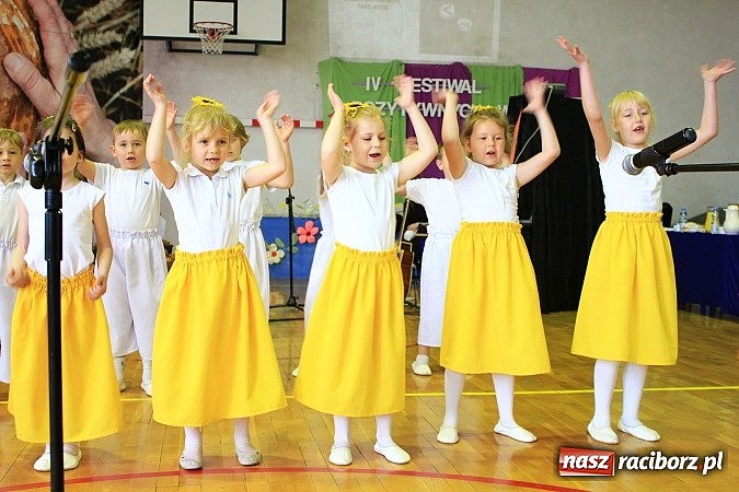 Zdjęcie w galerii na portalu naszraciborz.pl: Bądź dobry jak chleb, czyli IV Festiwal Pozytywnych Wartości w Bieńkowicach wiadomości z regionu