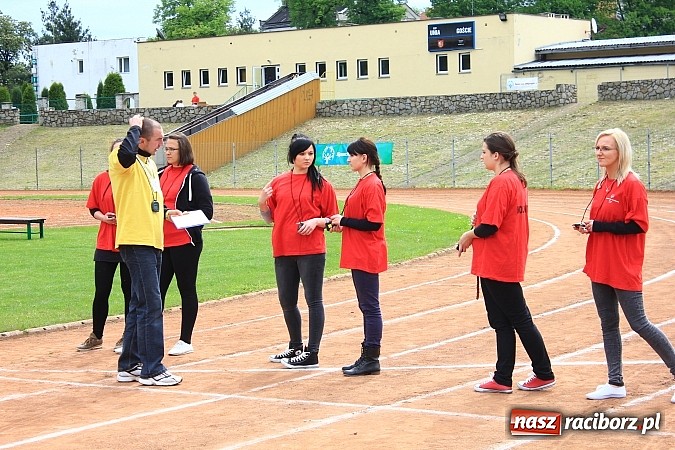 Zdjęcie w galerii na portalu naszraciborz.pl: XIV Regionalny Mityng Lekkoatletyczny.&nbsp;16 drużyn z całego Śląska w Raciborzu! wiadomości z regionu