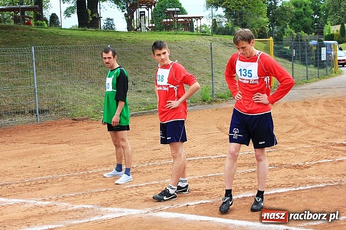 Zdjęcie w galerii na portalu naszraciborz.pl: XIV Regionalny Mityng Lekkoatletyczny.&nbsp;16 drużyn z całego Śląska w Raciborzu! wiadomości z regionu