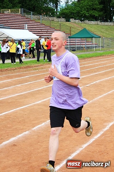 Zdjęcie w galerii na portalu naszraciborz.pl: XIV Regionalny Mityng Lekkoatletyczny.&nbsp;16 drużyn z całego Śląska w Raciborzu! wiadomości z regionu