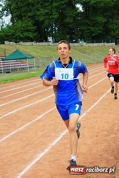 Zdjęcie w galerii na portalu naszraciborz.pl: XIV Regionalny Mityng Lekkoatletyczny.&nbsp;16 drużyn z całego Śląska w Raciborzu! wiadomości z regionu