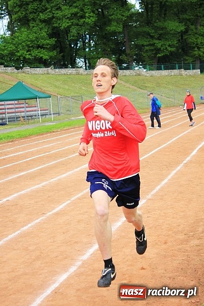 Zdjęcie w galerii na portalu naszraciborz.pl: XIV Regionalny Mityng Lekkoatletyczny.&nbsp;16 drużyn z całego Śląska w Raciborzu! wiadomości z regionu