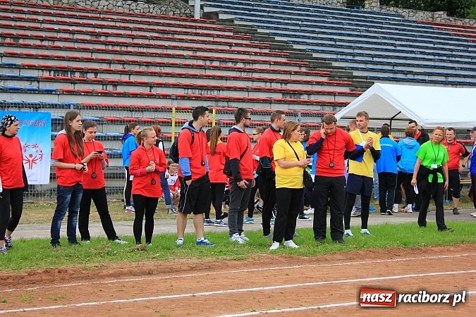 Zdjęcie w galerii na portalu naszraciborz.pl: XIV Regionalny Mityng Lekkoatletyczny.&nbsp;16 drużyn z całego Śląska w Raciborzu! wiadomości z regionu