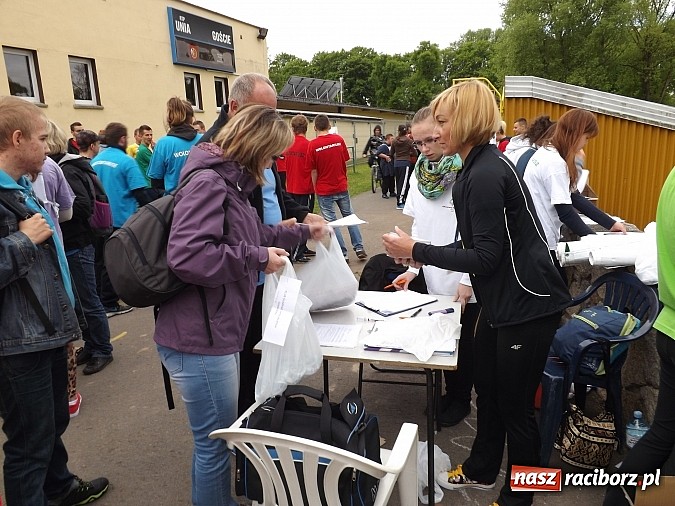 Zdjęcie w galerii na portalu naszraciborz.pl: XIV Regionalny Mityng Lekkoatletyczny.&nbsp;16 drużyn z całego Śląska w Raciborzu! wiadomości z regionu
