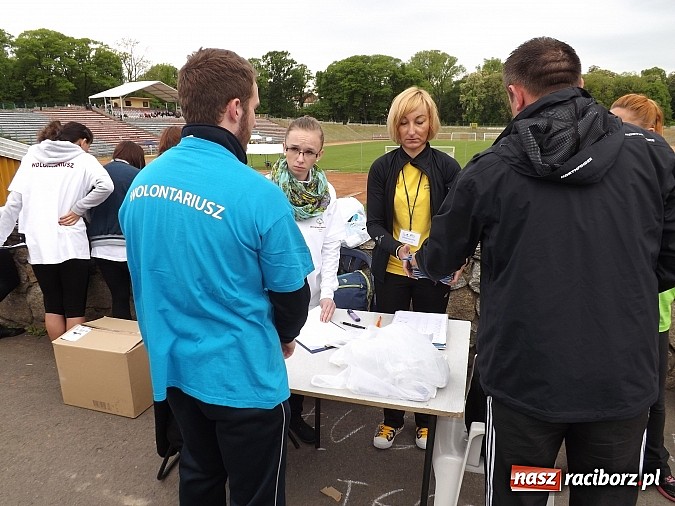 Zdjęcie w galerii na portalu naszraciborz.pl: XIV Regionalny Mityng Lekkoatletyczny.&nbsp;16 drużyn z całego Śląska w Raciborzu! wiadomości z regionu