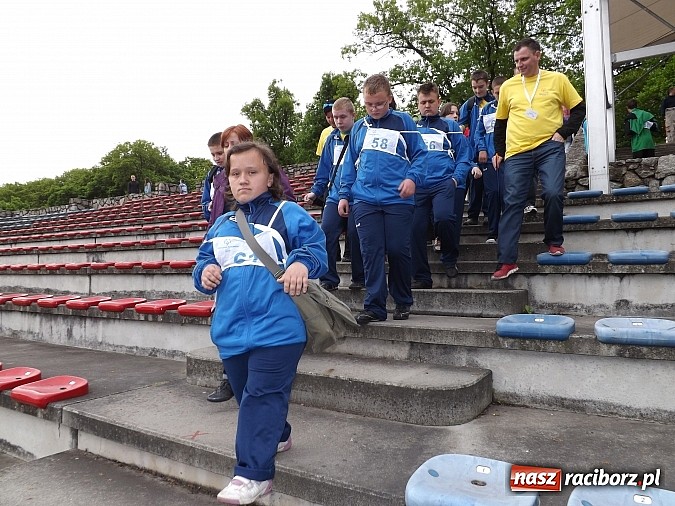 Zdjęcie w galerii na portalu naszraciborz.pl: XIV Regionalny Mityng Lekkoatletyczny.&nbsp;16 drużyn z całego Śląska w Raciborzu! wiadomości z regionu