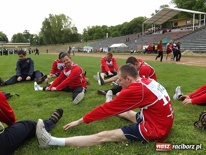 Zdjęcie w galerii na portalu naszraciborz.pl: XIV Regionalny Mityng Lekkoatletyczny.&nbsp;16 drużyn z całego Śląska w Raciborzu! wiadomości z regionu