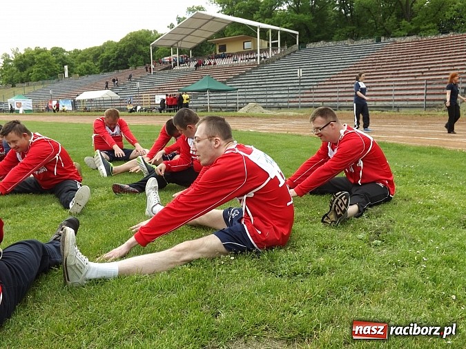 Zdjęcie w galerii na portalu naszraciborz.pl: XIV Regionalny Mityng Lekkoatletyczny.&nbsp;16 drużyn z całego Śląska w Raciborzu! wiadomości z regionu