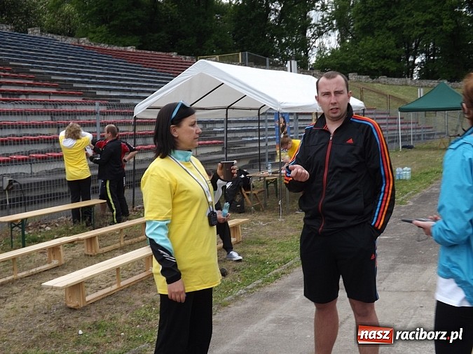 Zdjęcie w galerii na portalu naszraciborz.pl: XIV Regionalny Mityng Lekkoatletyczny.&nbsp;16 drużyn z całego Śląska w Raciborzu! wiadomości z regionu