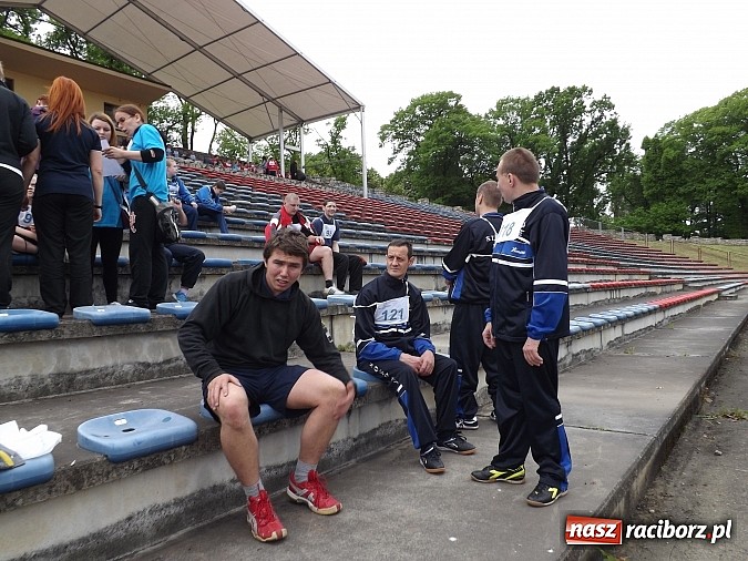 Zdjęcie w galerii na portalu naszraciborz.pl: XIV Regionalny Mityng Lekkoatletyczny.&nbsp;16 drużyn z całego Śląska w Raciborzu! wiadomości z regionu