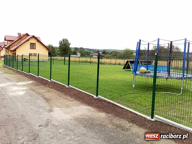 Zdjęcie w galerii na portalu naszraciborz.pl: Najlepsze ogrodzenia panelowe, tylko w Akronis! wiadomości z regionu