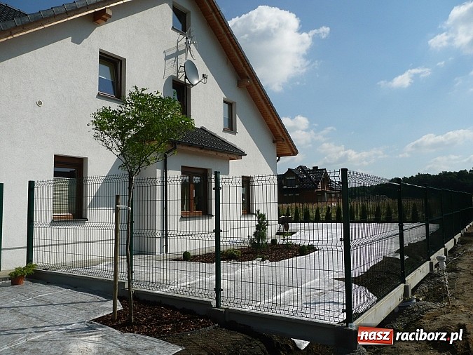 Zdjęcie w galerii na portalu naszraciborz.pl: Najlepsze ogrodzenia panelowe, tylko w Akronis! wiadomości z regionu