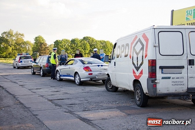 Zdjęcie w galerii na portalu naszraciborz.pl: Wystarczyła chwila nieuwagi. Kolizja trzech aut na Opawskiej wiadomości z regionu