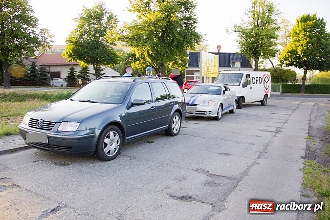 Zdjęcie w galerii na portalu naszraciborz.pl: Wystarczyła chwila nieuwagi. Kolizja trzech aut na Opawskiej wiadomości z regionu