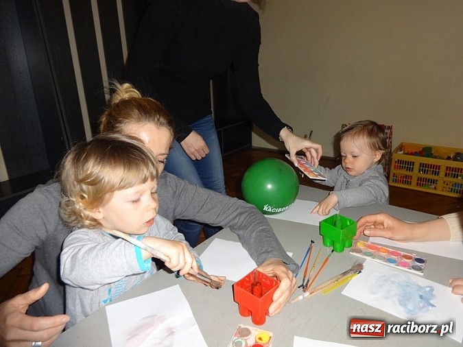 Zdjęcie w galerii na portalu naszraciborz.pl: Odkrywaj świat i korzystaj z jego oferty wiadomości z regionu