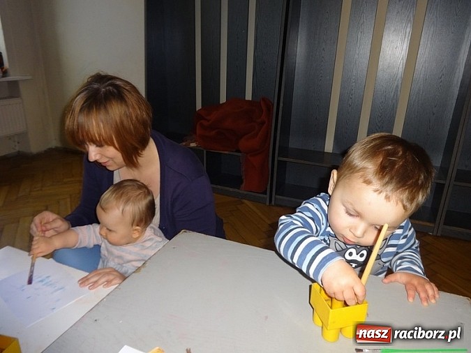 Zdjęcie w galerii na portalu naszraciborz.pl: Odkrywaj świat i korzystaj z jego oferty wiadomości z regionu