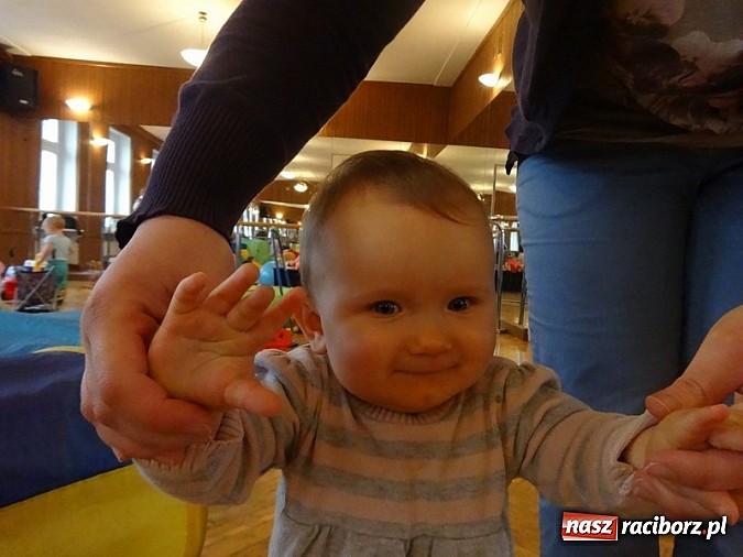 Zdjęcie w galerii na portalu naszraciborz.pl: Odkrywaj świat i korzystaj z jego oferty wiadomości z regionu