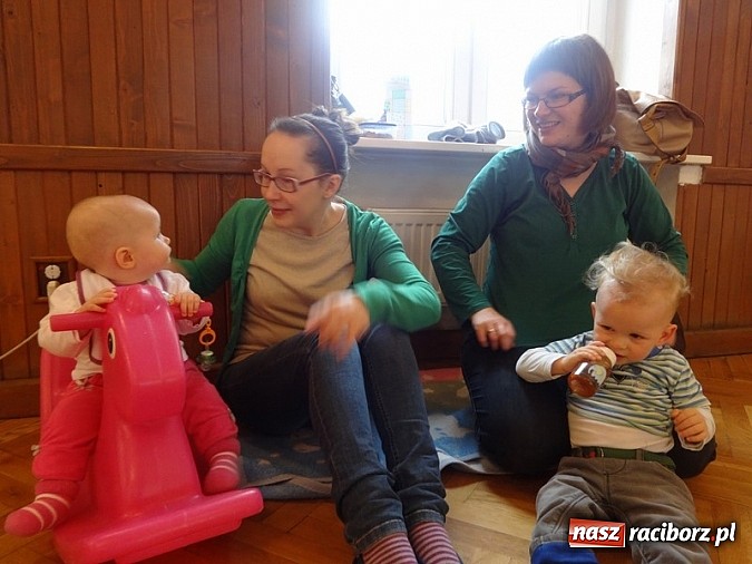 Zdjęcie w galerii na portalu naszraciborz.pl: Odkrywaj świat i korzystaj z jego oferty wiadomości z regionu