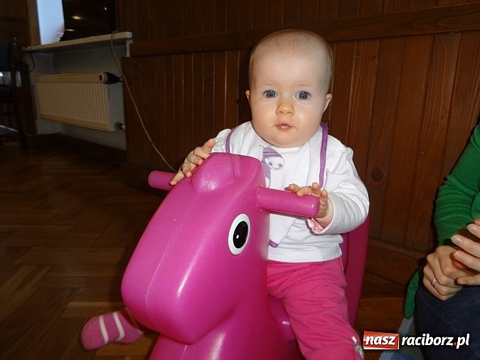 Zdjęcie w galerii na portalu naszraciborz.pl: Odkrywaj świat i korzystaj z jego oferty wiadomości z regionu