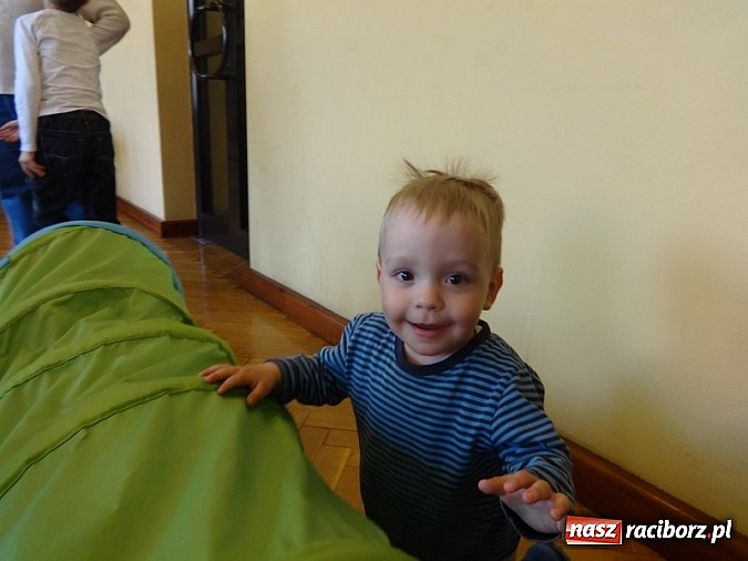 Zdjęcie w galerii na portalu naszraciborz.pl: Odkrywaj świat i korzystaj z jego oferty wiadomości z regionu