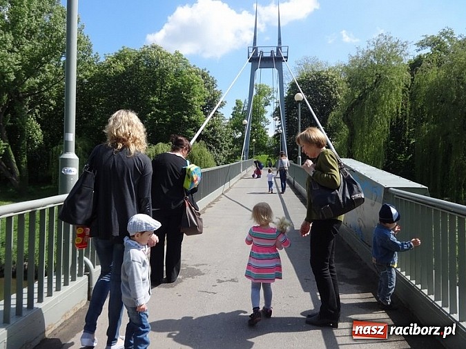 Zdjęcie w galerii na portalu naszraciborz.pl: Odkrywaj świat i korzystaj z jego oferty wiadomości z regionu