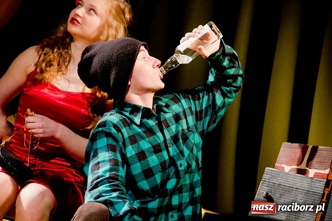 Zdjęcie w galerii na portalu naszraciborz.pl: Maryna i Rozalia, czyli Wiejski spisek na deskach MDK wiadomości z regionu