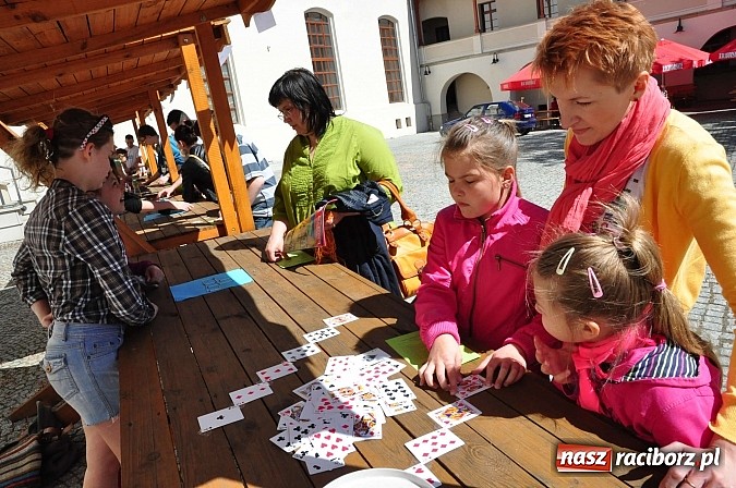 Zdjęcie w galerii na portalu naszraciborz.pl: Na zamku zagościli miłośnicy gier logicznych wiadomości z regionu