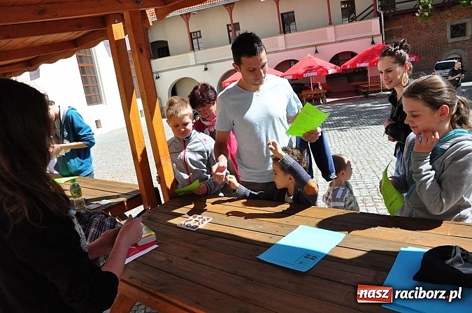 Zdjęcie w galerii na portalu naszraciborz.pl: Na zamku zagościli miłośnicy gier logicznych wiadomości z regionu
