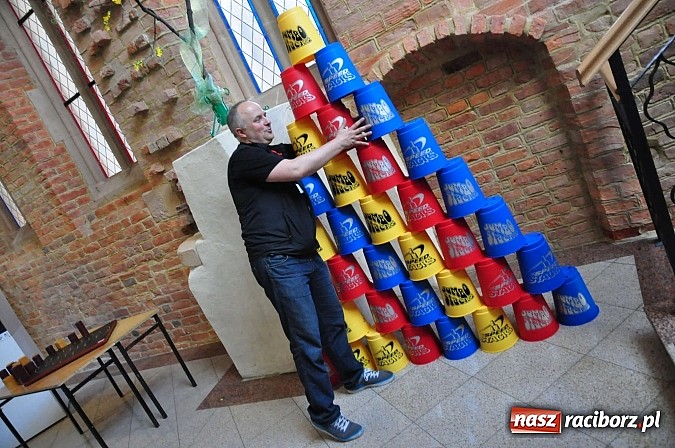 Zdjęcie w galerii na portalu naszraciborz.pl: Na zamku zagościli miłośnicy gier logicznych wiadomości z regionu