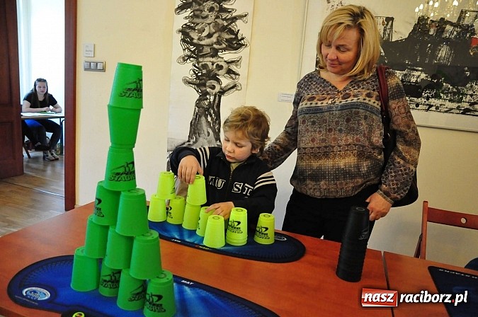 Zdjęcie w galerii na portalu naszraciborz.pl: Na zamku zagościli miłośnicy gier logicznych wiadomości z regionu