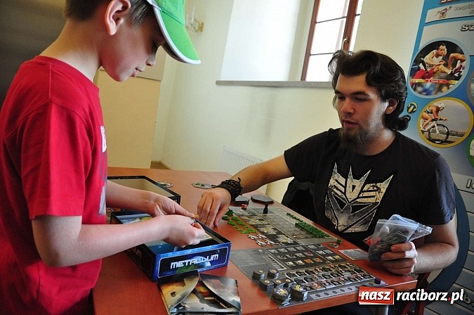 Zdjęcie w galerii na portalu naszraciborz.pl: Na zamku zagościli miłośnicy gier logicznych wiadomości z regionu