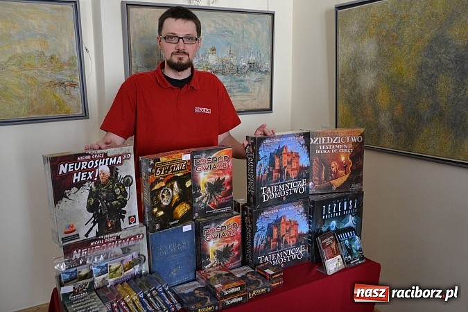 Zdjęcie w galerii na portalu naszraciborz.pl: Na zamku zagościli miłośnicy gier logicznych wiadomości z regionu