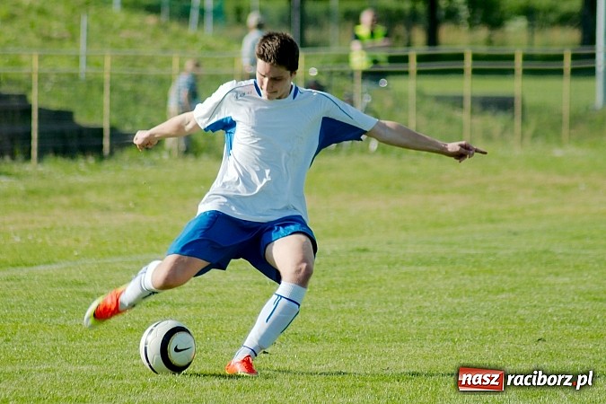 Zdjęcie w galerii na portalu naszraciborz.pl: Ogromny pech KS Rafako. Turza wbiła gola w 96.minucie! wiadomości z regionu