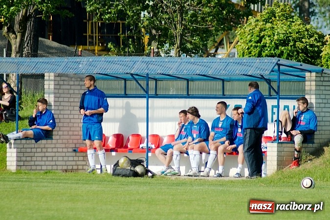Zdjęcie w galerii na portalu naszraciborz.pl: Ogromny pech KS Rafako. Turza wbiła gola w 96.minucie! wiadomości z regionu