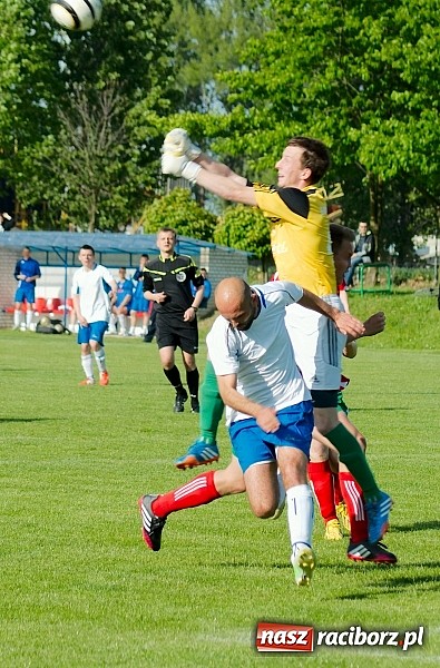 Zdjęcie w galerii na portalu naszraciborz.pl: Ogromny pech KS Rafako. Turza wbiła gola w 96.minucie! wiadomości z regionu
