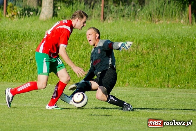 Zdjęcie w galerii na portalu naszraciborz.pl: Ogromny pech KS Rafako. Turza wbiła gola w 96.minucie! wiadomości z regionu