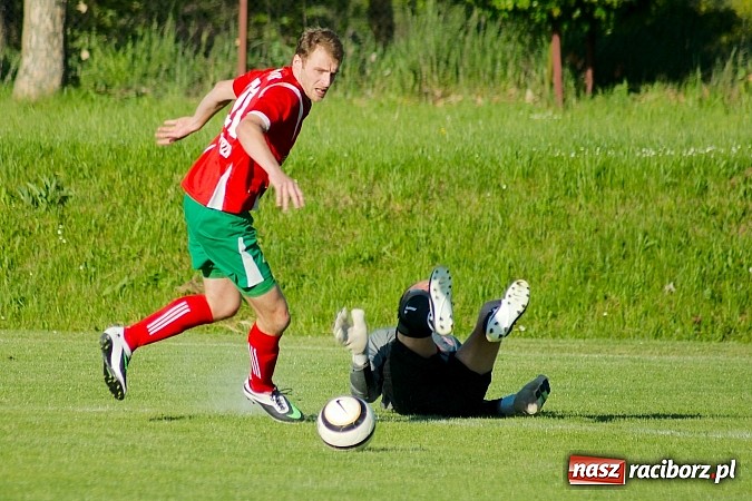 Zdjęcie w galerii na portalu naszraciborz.pl: Ogromny pech KS Rafako. Turza wbiła gola w 96.minucie! wiadomości z regionu