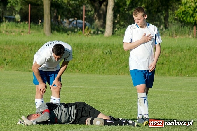 Zdjęcie w galerii na portalu naszraciborz.pl: Ogromny pech KS Rafako. Turza wbiła gola w 96.minucie! wiadomości z regionu