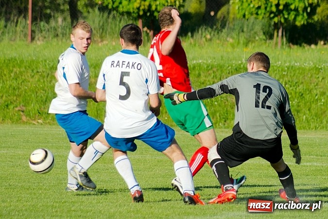 Zdjęcie w galerii na portalu naszraciborz.pl: Ogromny pech KS Rafako. Turza wbiła gola w 96.minucie! wiadomości z regionu