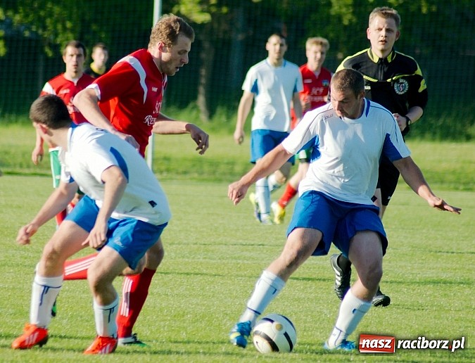 Zdjęcie w galerii na portalu naszraciborz.pl: Ogromny pech KS Rafako. Turza wbiła gola w 96.minucie! wiadomości z regionu