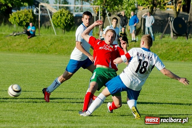 Zdjęcie w galerii na portalu naszraciborz.pl: Ogromny pech KS Rafako. Turza wbiła gola w 96.minucie! wiadomości z regionu