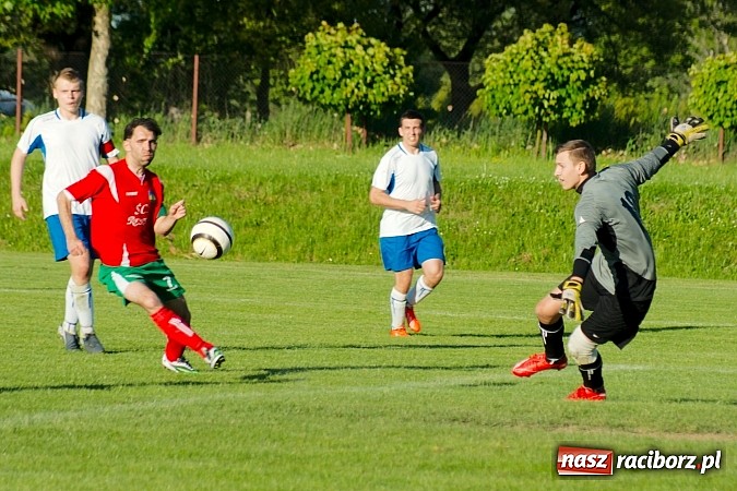 Zdjęcie w galerii na portalu naszraciborz.pl: Ogromny pech KS Rafako. Turza wbiła gola w 96.minucie! wiadomości z regionu