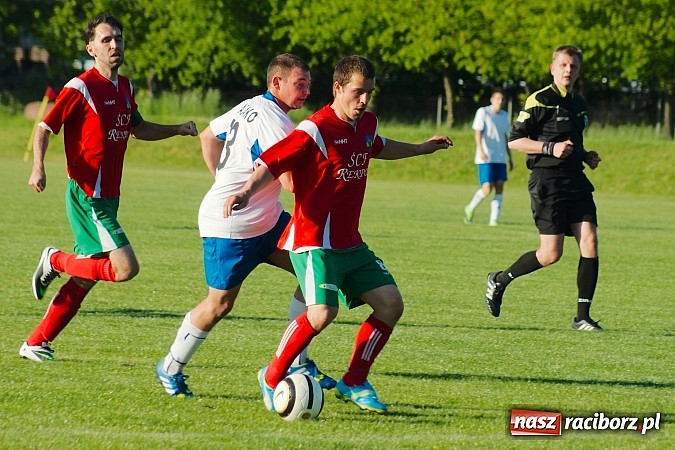 Zdjęcie w galerii na portalu naszraciborz.pl: Ogromny pech KS Rafako. Turza wbiła gola w 96.minucie! wiadomości z regionu