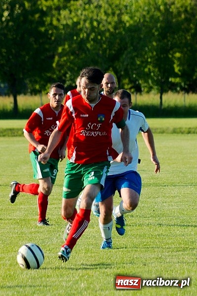 Zdjęcie w galerii na portalu naszraciborz.pl: Ogromny pech KS Rafako. Turza wbiła gola w 96.minucie! wiadomości z regionu