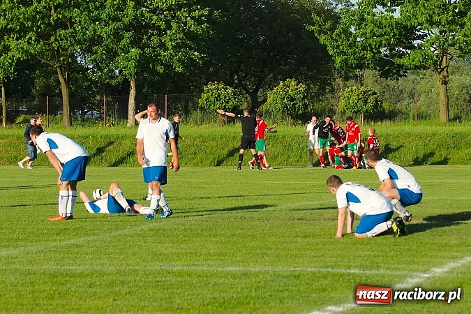Zdjęcie w galerii na portalu naszraciborz.pl: Ogromny pech KS Rafako. Turza wbiła gola w 96.minucie! wiadomości z regionu