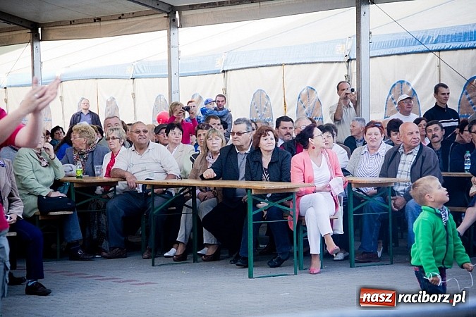 Zdjęcie w galerii na portalu naszraciborz.pl: Dopisała pogoda i publiczność. Pierwszy dzień Eko-targów za nami. W niedzielę Pectus! wiadomości z regionu
