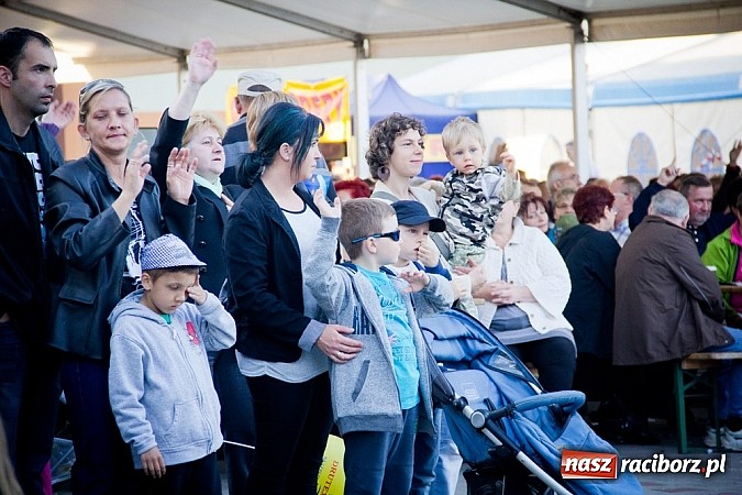 Zdjęcie w galerii na portalu naszraciborz.pl: Dopisała pogoda i publiczność. Pierwszy dzień Eko-targów za nami. W niedzielę Pectus! wiadomości z regionu