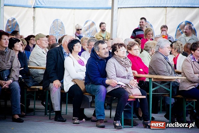 Zdjęcie w galerii na portalu naszraciborz.pl: Dopisała pogoda i publiczność. Pierwszy dzień Eko-targów za nami. W niedzielę Pectus! wiadomości z regionu